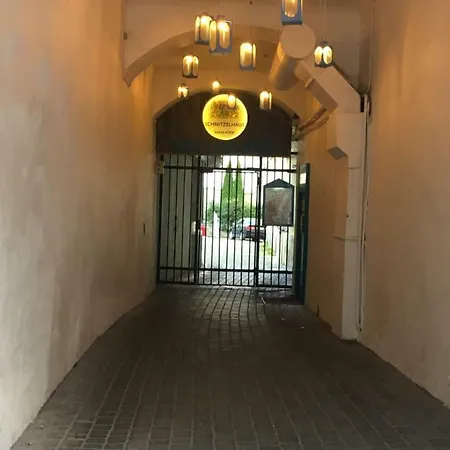 Cozy Flat In The Old Town Ταλίν
